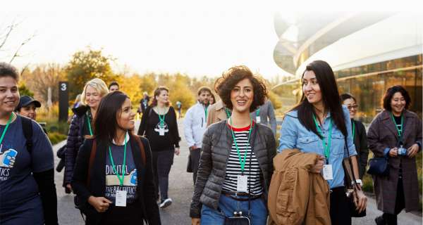 Apply for Apple Entrepreneur Camp for Female Founders and Developers