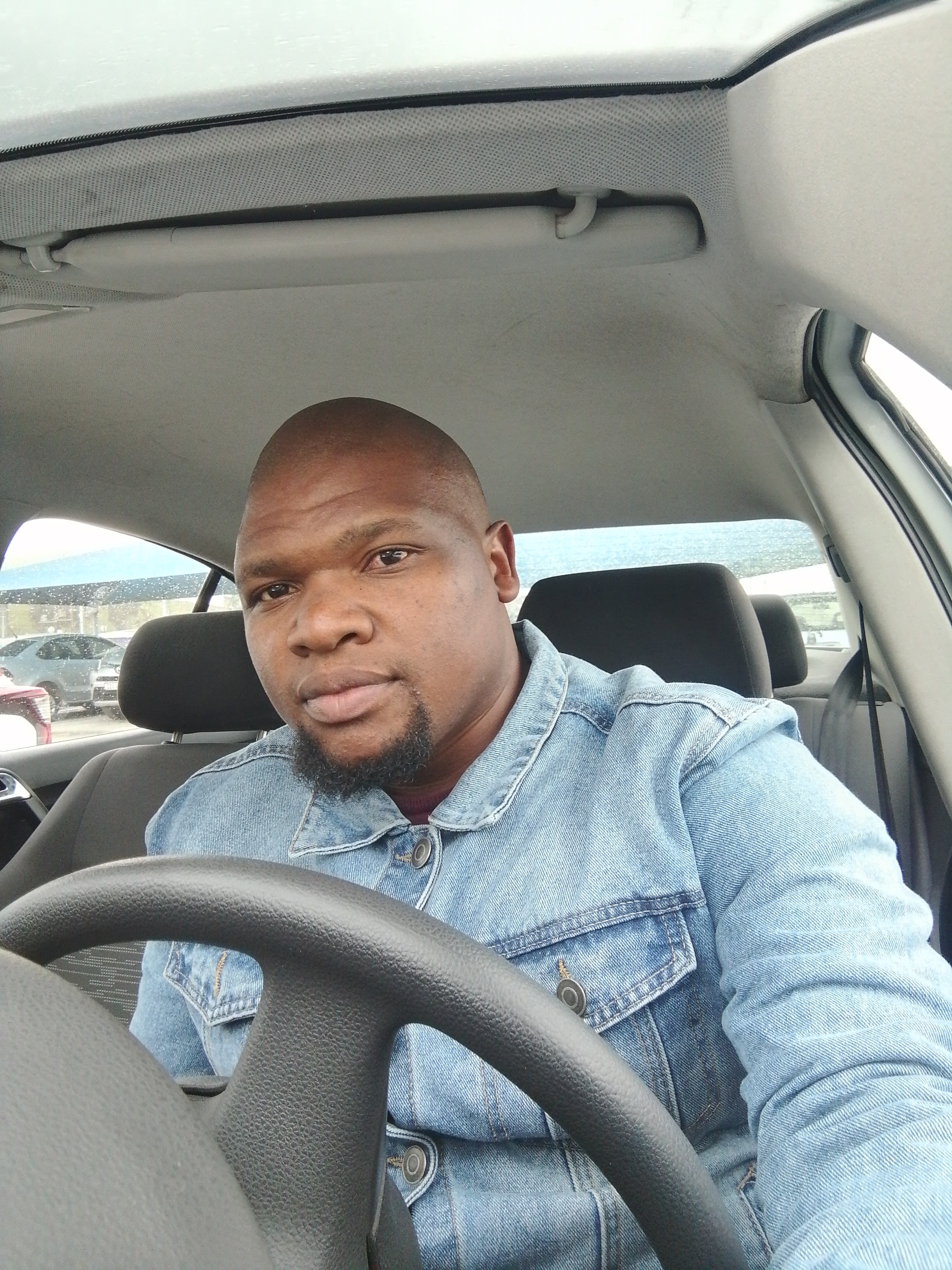 Themba Nhlapo